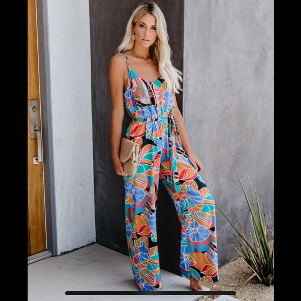 🖤VICI PUT IN IN PRINT JUMPSUIT: NWT🖤